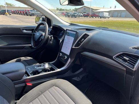 Used 2024 Ford Edge SE w/ Black Appearance Package image 20