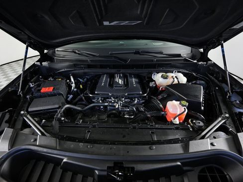 Used 2025 Cadillac Escalade V w/ LPO, ONYX Package image 42