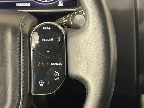 Used 2020 Land Rover Range Rover HSE image 18