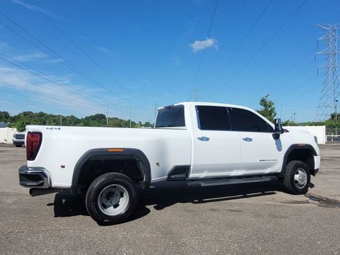 Used 2022 GMC Sierra 3500 SLT AWD/4WD image 12