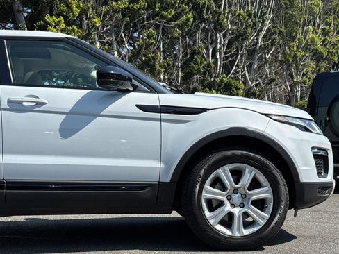 Used 2017 Land Rover Range Rover Evoque SE Premium AWD/4WD image 37