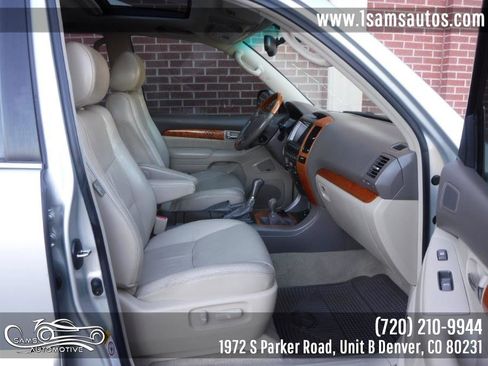 Used 2004 Lexus GX 470 image 9
