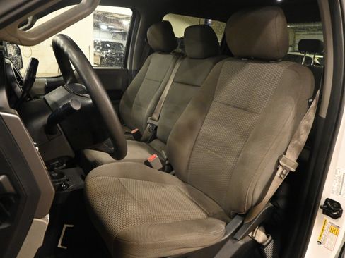 Used 2017 Ford F150 XLT RWD image 12