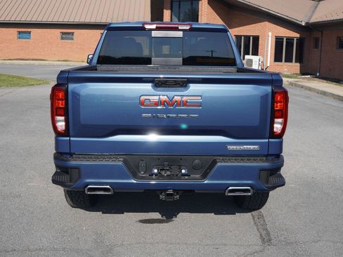 New 2026 GMC Sierra 1500 Elevation image 4