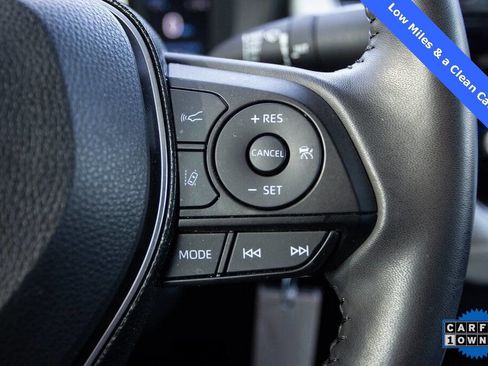 Used 2020 Toyota Corolla SE image 25