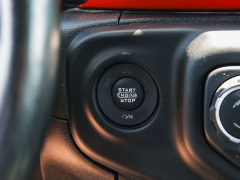 Used 2020 Jeep Wrangler Rubicon AWD/4WD image 17