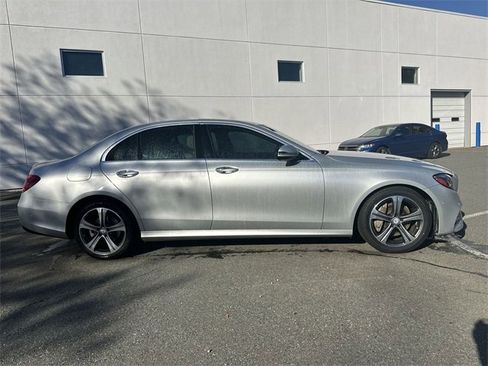 Used 2017 Mercedes-Benz E 300 image 6