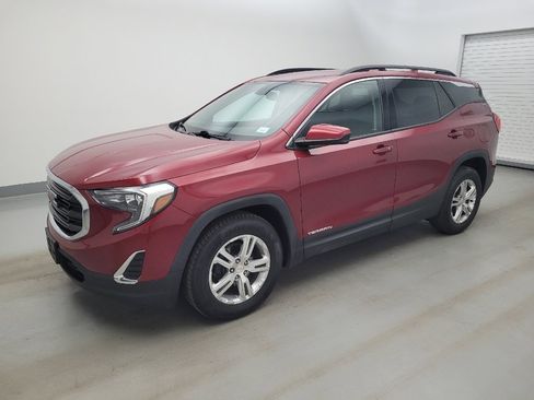 Used 2018 GMC Terrain SLE w/ Driver Convenience Package FWD image 2