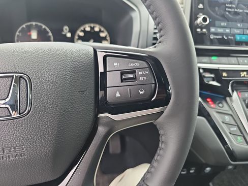 New 2026 Honda Odyssey Touring image 19