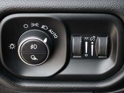 Used 2019 RAM 2500 Big Horn image 20