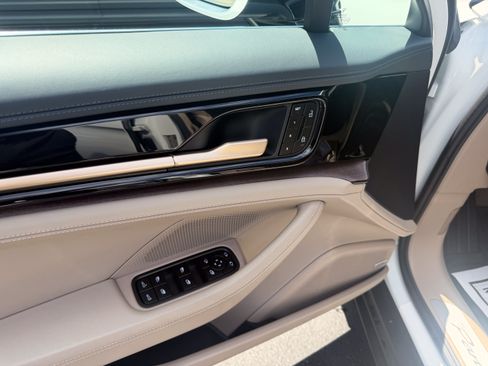 Certified 2024 Porsche Panamera 4 AWD/4WD image 22