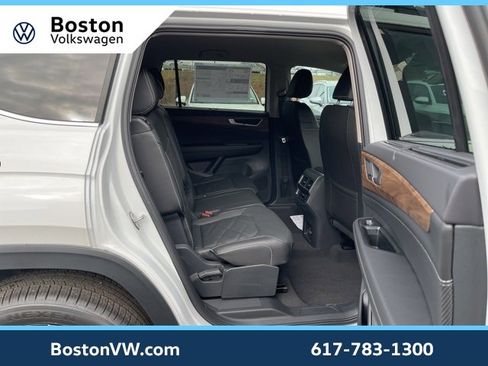 New 2026 Volkswagen Atlas SE image 14