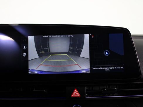 Certified 2025 Hyundai Elantra SEL image 24