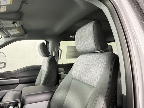 New 2026 Ford F250 XLT w/ XLT Premium Package AWD/4WD image 17