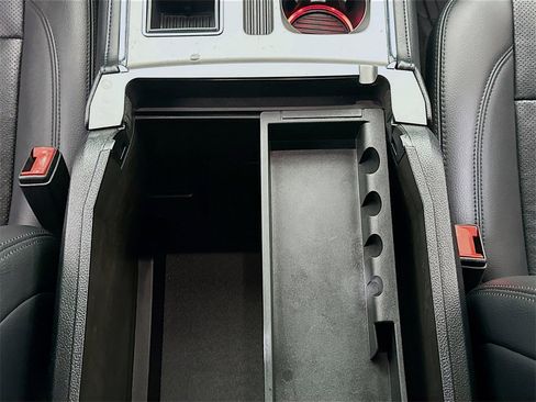 Used 2019 Ford Expedition XLT w/ Equipment Group 202A image 25