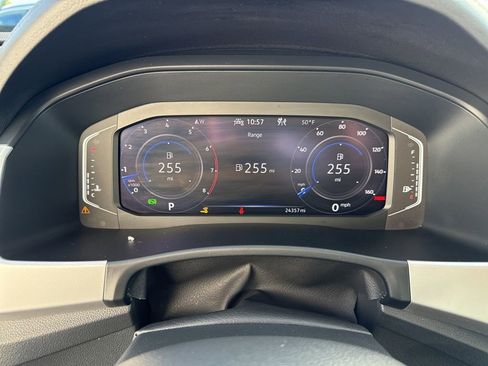 Certified 2023 Volkswagen Atlas Cross Sport SE w/ Black Wheel Package image 30