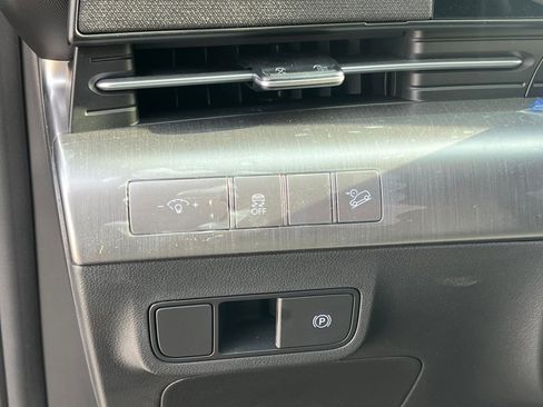 Used 2025 Hyundai Kona SEL image 25