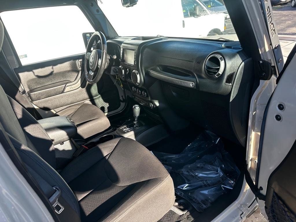 Used 2016 Jeep Wrangler Unlimited Sport w/ Quick Order Package 24S AWD/4WD image 14