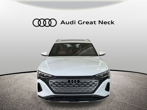 Used 2024 Audi Q8 e-tron Premium Plus w/ Premium Plus Package AWD/4WD image 19