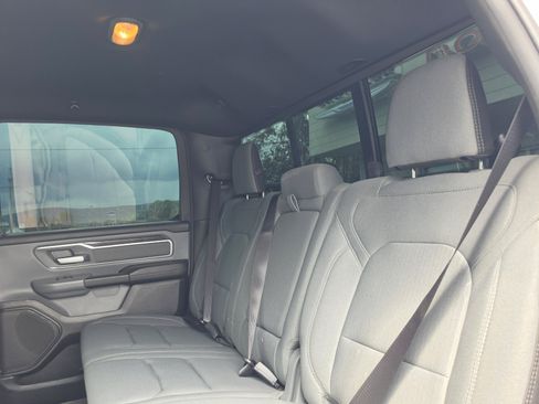 Used 2022 RAM 1500 Big Horn AWD/4WD image 14