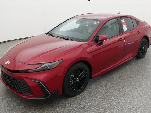 New 2026 Toyota Camry SE FWD image 1