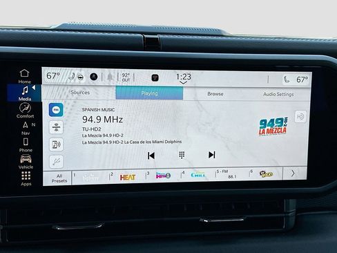 New 2025 Jeep Gladiator Rubicon w/ Convenience Group image 16