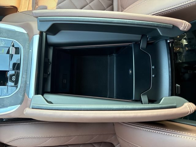 Used 2027 BMW X7 xDrive40i w/ M Sport Package AWD/4WD image 26