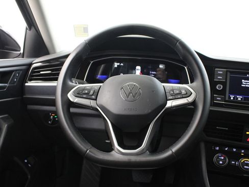 Certified 2023 Volkswagen Jetta SE FWD image 22