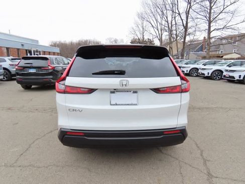 Used 2023 Honda CR-V EX image 5