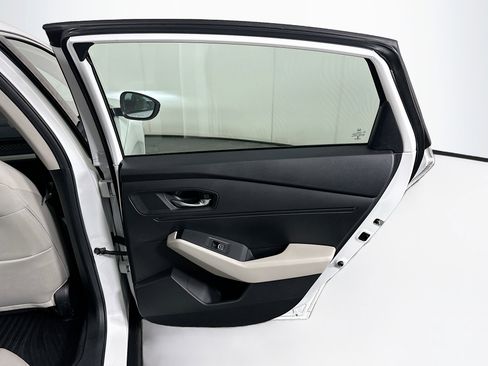 Used 2023 Honda Accord EX image 28