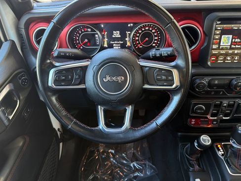 Used 2020 Jeep Wrangler Unlimited Rubicon AWD/4WD image 18