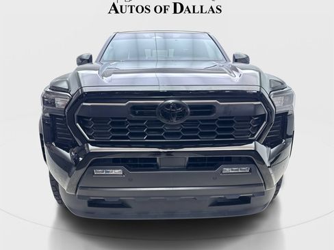 Used 2026 Toyota Tacoma TRD Off-Road w/ TRD Off Road Upgrade Package AWD/4WD image 3