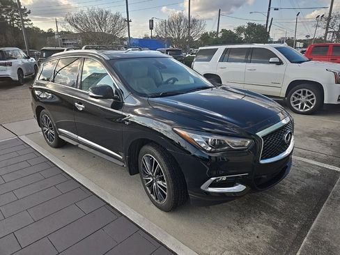 Used 2020 INFINITI QX60 Luxe w/ Sensory Package image 3