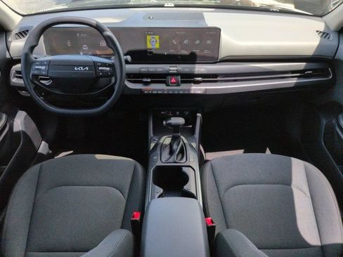 Used 2025 Kia K4 FWD image 14