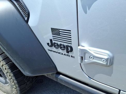 Used 2024 Jeep Wrangler Sport AWD/4WD image 20