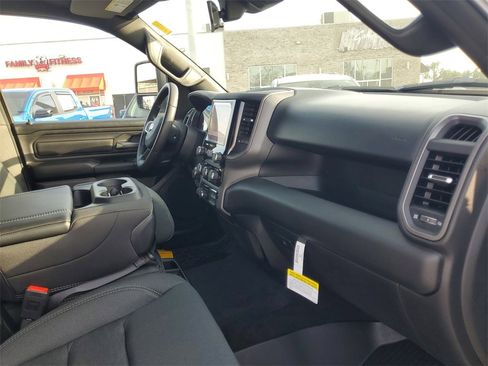 New 2025 RAM 1500 Tradesman w/ Night Edition image 29