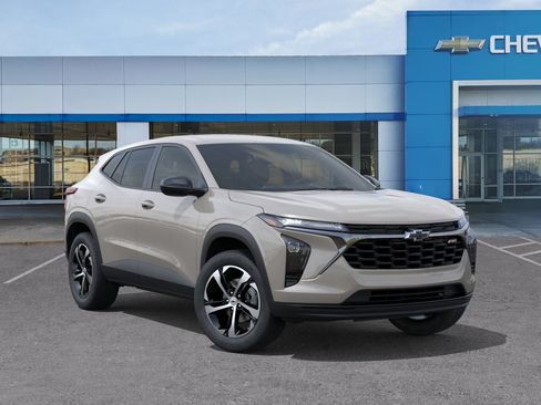 New 2026 Chevrolet Trax RS w/ Driver Confidence Package FWD image 8