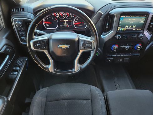 Used 2023 Chevrolet Silverado 2500 LT w/ Convenience Package image 32