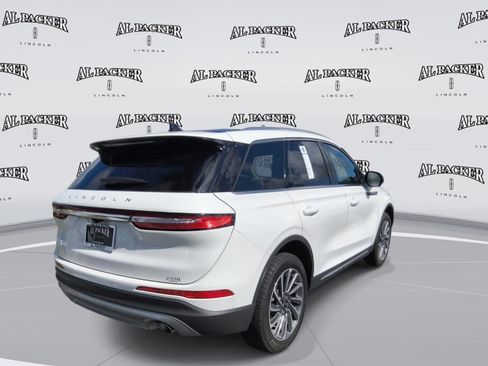 Used 2023 Lincoln Corsair Reserve w/ Equipment Group 201A FWD image 5