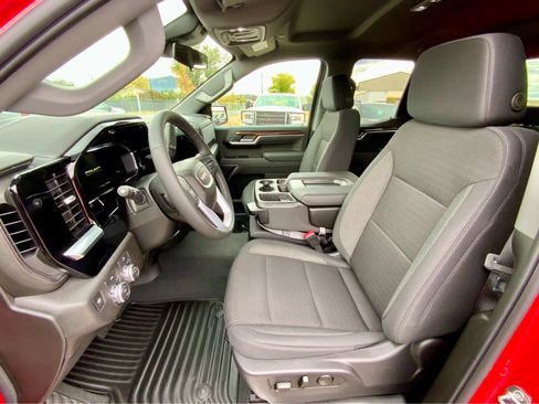 New 2026 GMC Sierra 1500 Elevation image 29