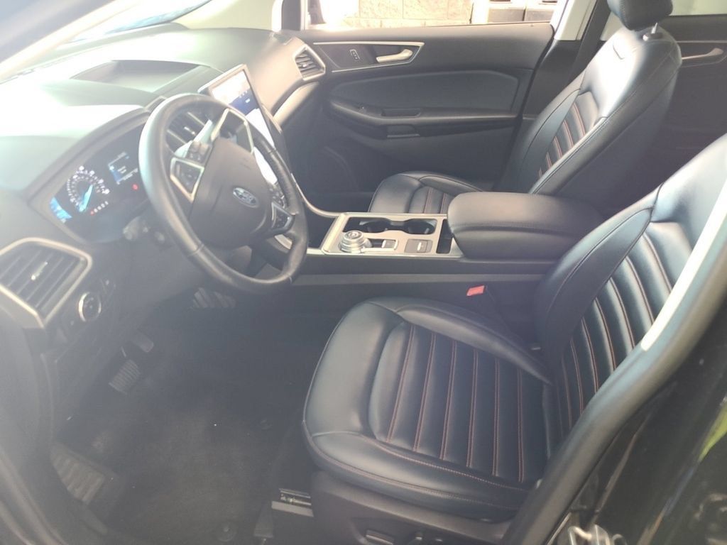 Used 2023 Ford Edge SEL w/ Sport Appearance Package AWD/4WD image 5