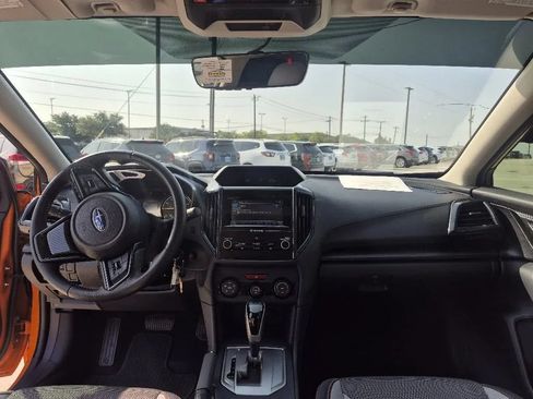 Used 2018 Subaru Crosstrek 2.0i Premium AWD/4WD image 19