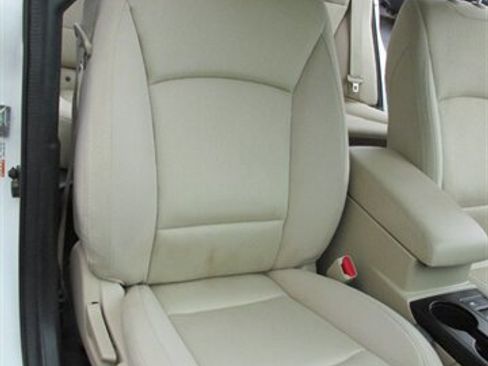 Used 2016 Subaru Legacy 2.5i Premium AWD/4WD image 19