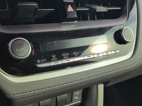 Certified 2024 Toyota Corolla Cross SE image 23