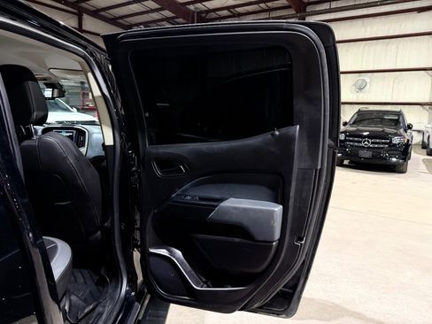 Used 2018 Chevrolet Colorado Z71 AWD/4WD image 20