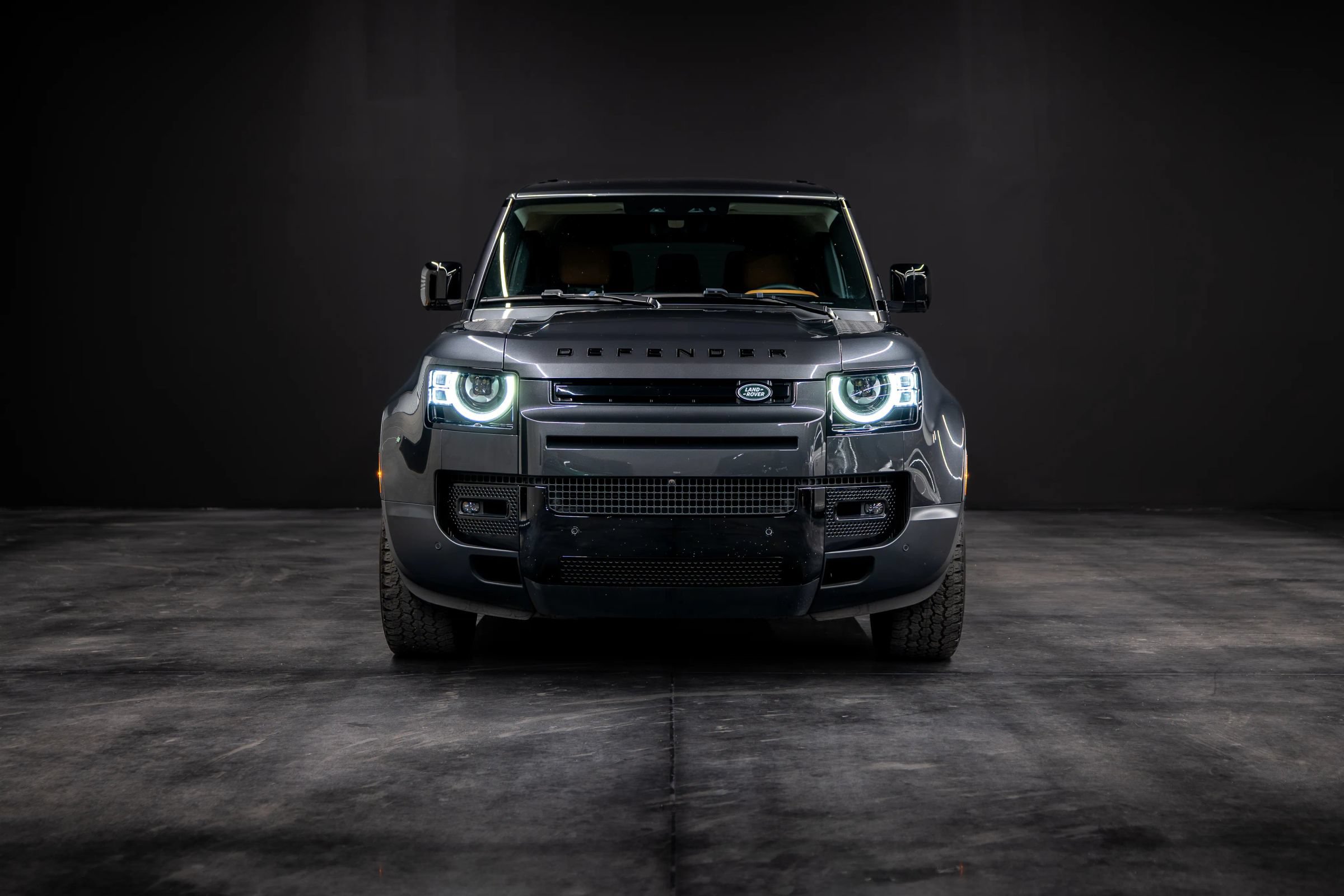 Used 2023 Land Rover Defender 130 First Edition AWD/4WD image 2