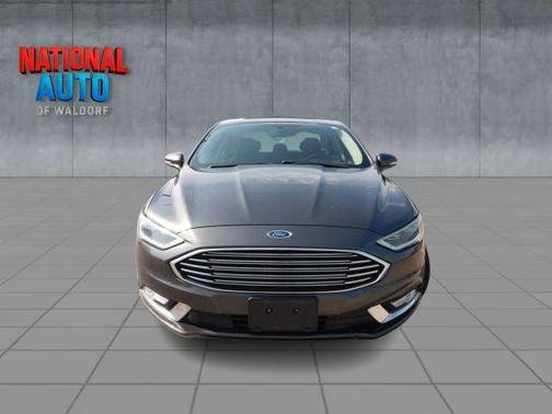 Used 2017 Ford Fusion SE w/ Equipment Group 202A AWD/4WD image 3