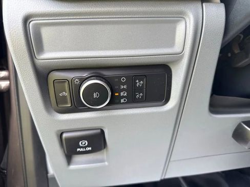 Used 2022 Ford F150 XLT AWD/4WD image 19