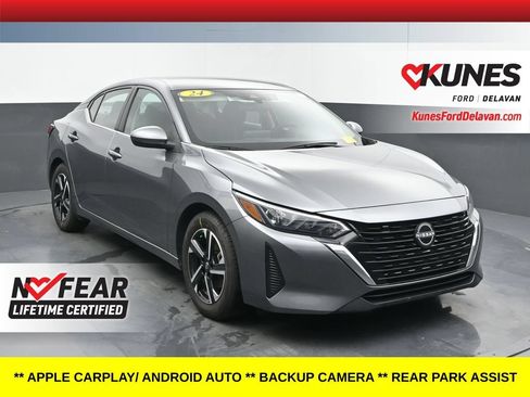 Used 2024 Nissan Sentra SV FWD image 1