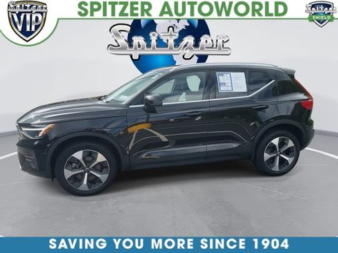 Used 2024 Volvo XC40 B5 Core AWD/4WD image 7